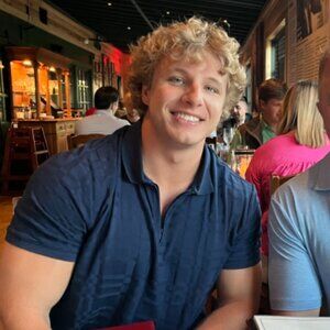 Meet your Posher, Christian